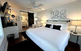 18 Vine Inn & Carriage House 3*